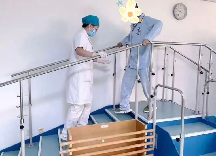 三病区(神经康复 + 消化专科)环境图 1